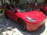  ,       Tesla Model Y