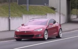   :     Tesla Model S   